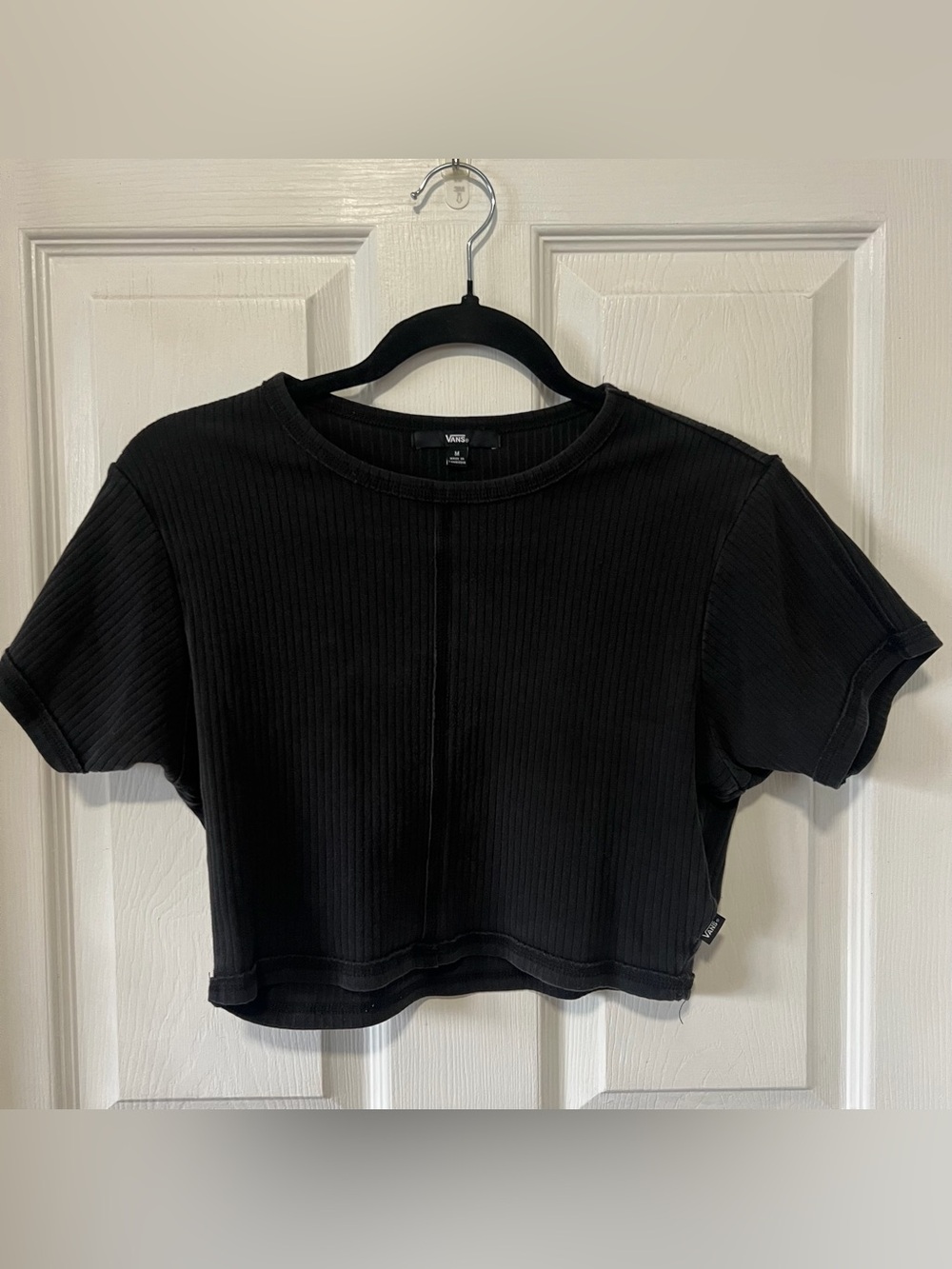 vans black crop top